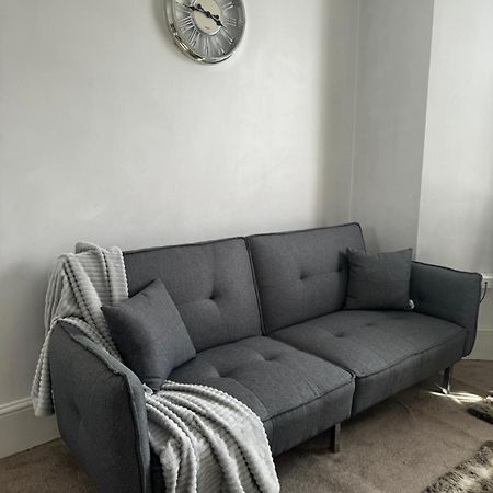 Entire 1Bed Stratford Westfield Apartment London Bagian luar foto