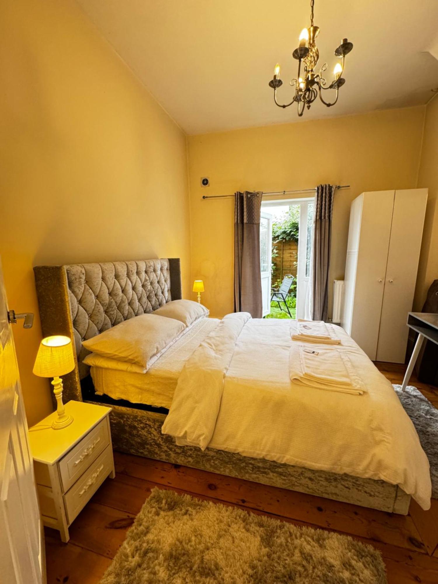 Entire 1Bed Stratford Westfield Apartment London Bagian luar foto