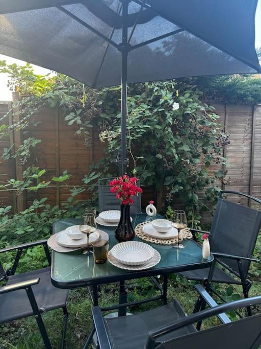 Entire 1Bed Stratford Westfield Apartment London Bagian luar foto