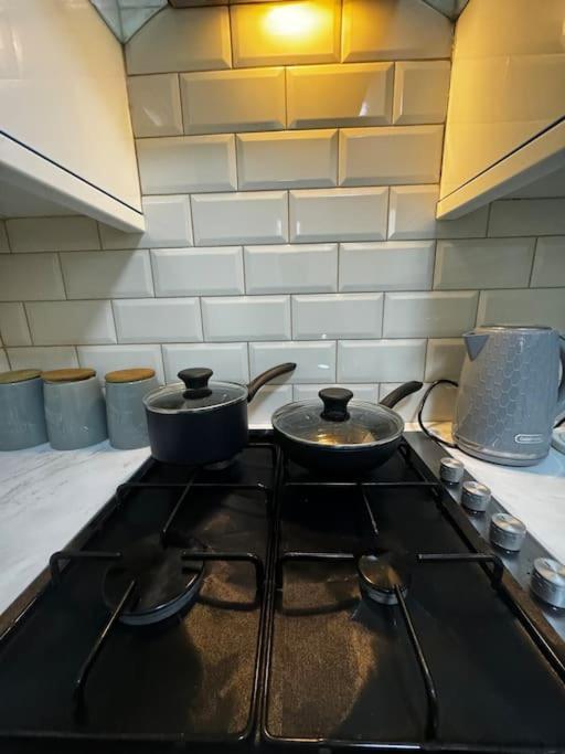 Entire 1Bed Stratford Westfield Apartment London Bagian luar foto