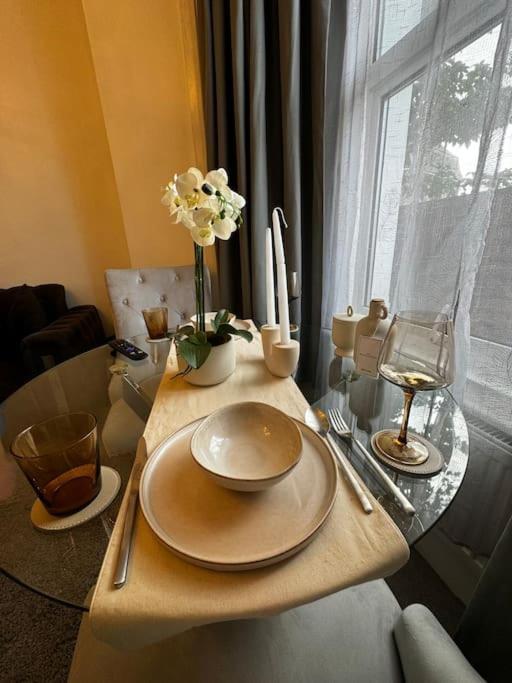 Entire 1Bed Stratford Westfield Apartment London Bagian luar foto