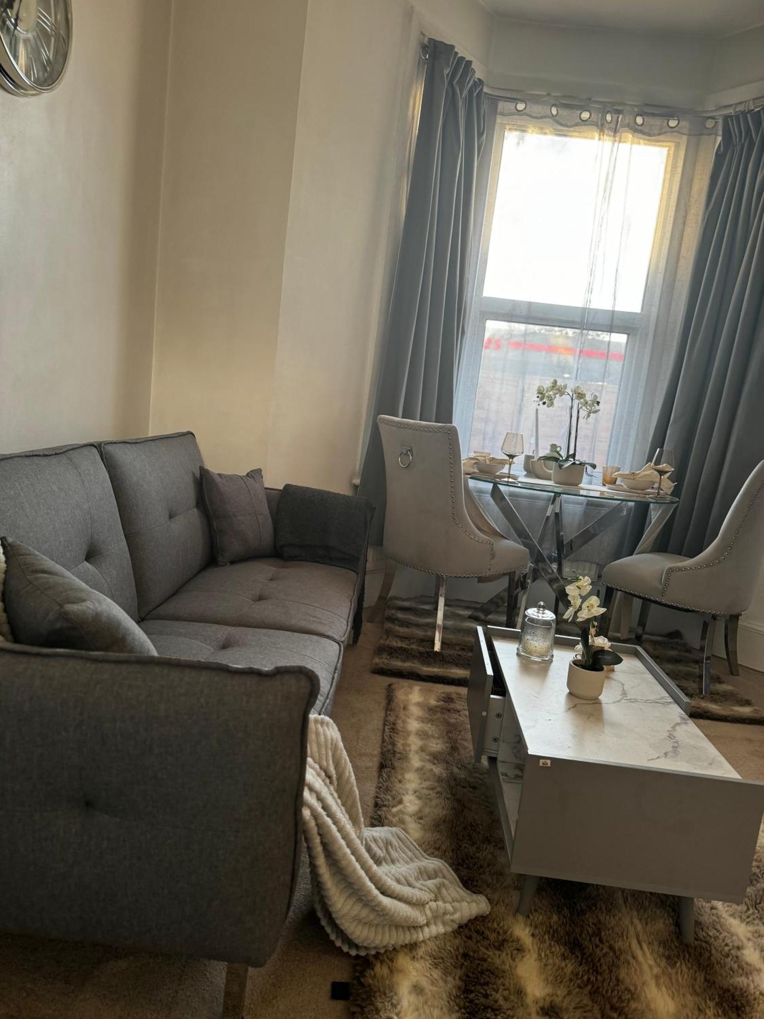 Entire 1Bed Stratford Westfield Apartment London Bagian luar foto