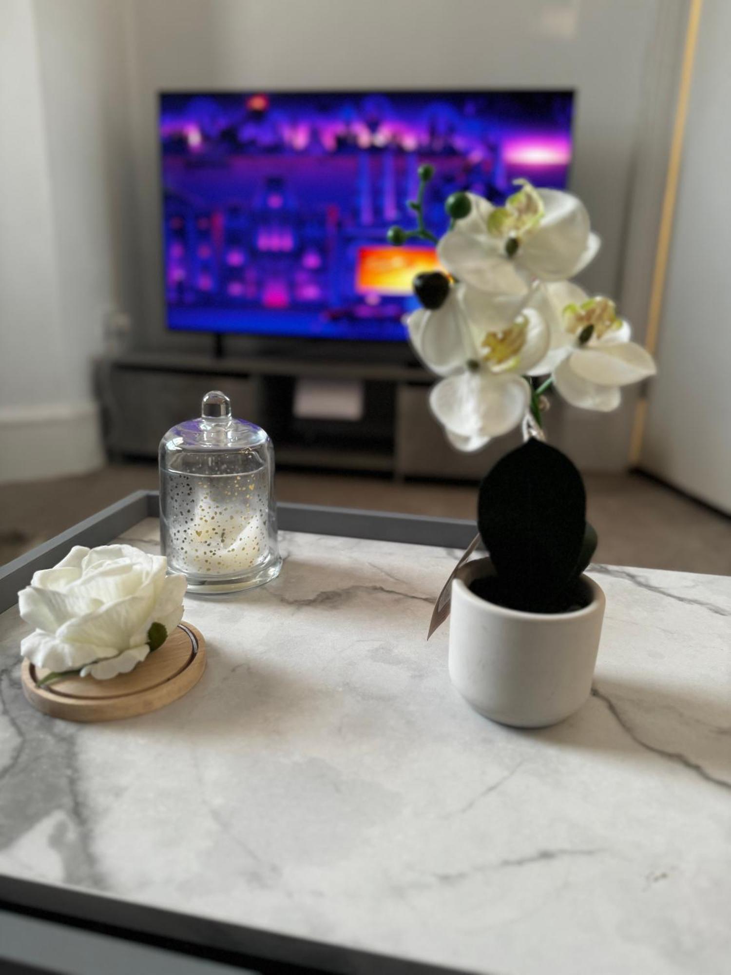 Entire 1Bed Stratford Westfield Apartment London Bagian luar foto