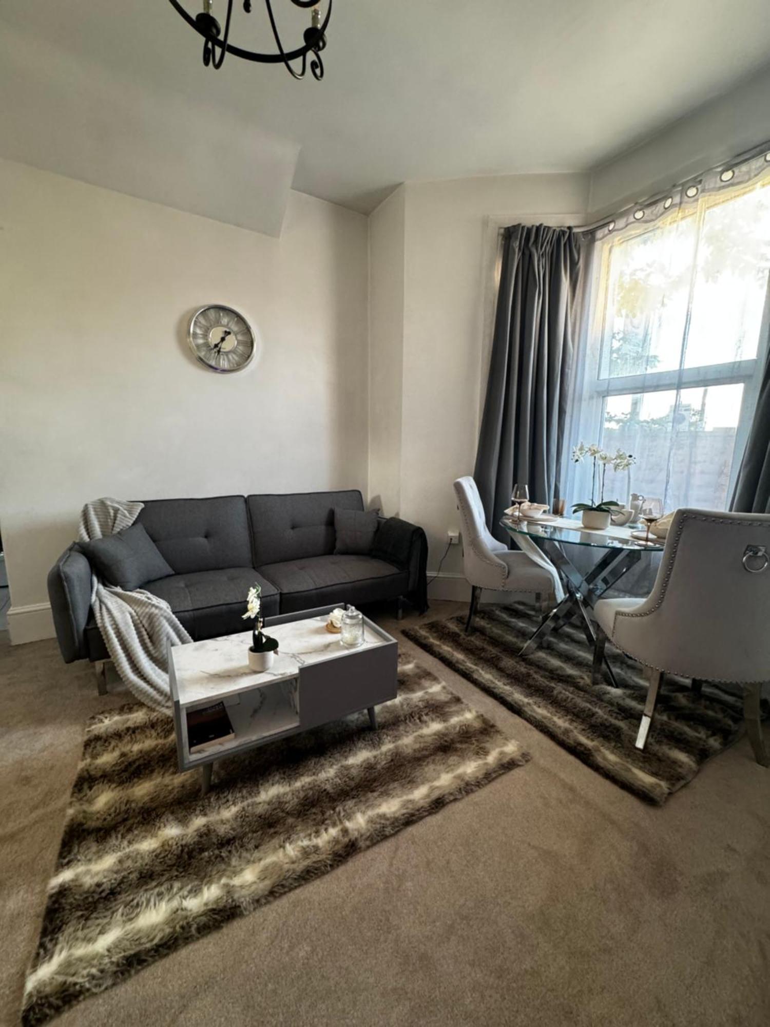 Entire 1Bed Stratford Westfield Apartment London Bagian luar foto